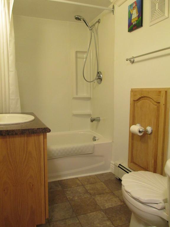Comerford'S Ocean View Suites Holyrood Kamer foto